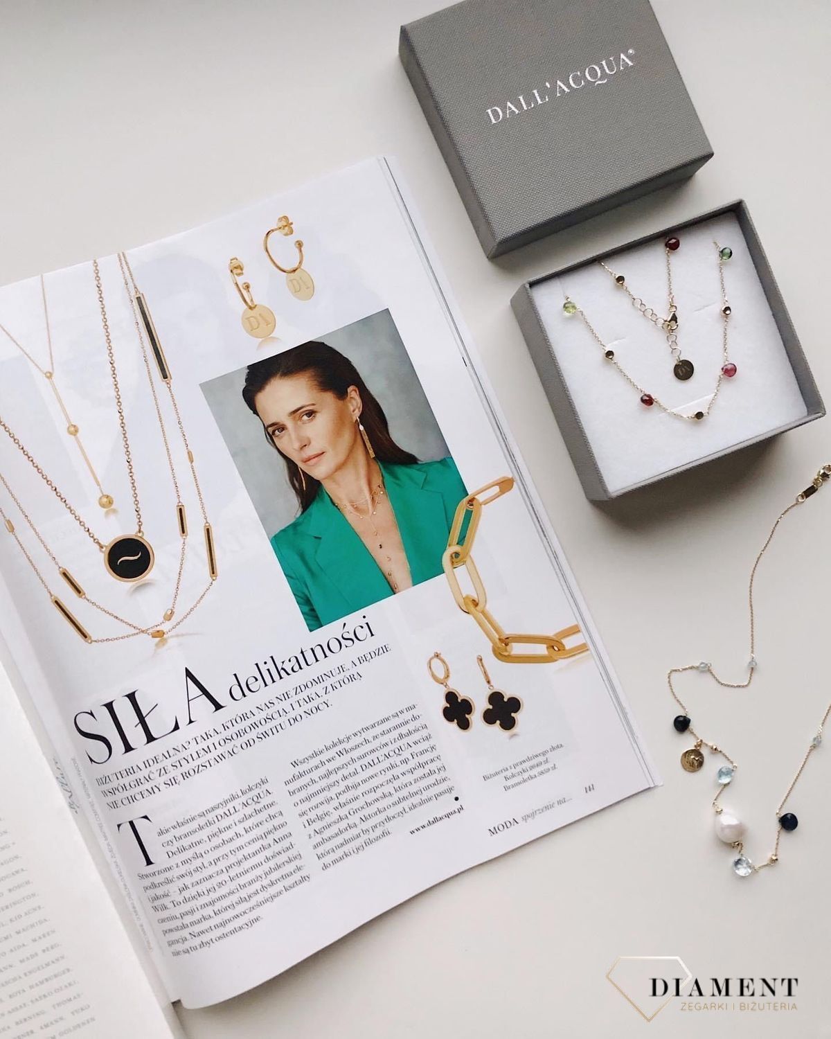 Naszyjnik srebrny z monetkami i szarymi Dall'Acqua C RM 19887 MON.jpg